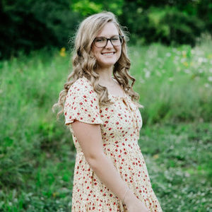 Meet your Posher, Hannah